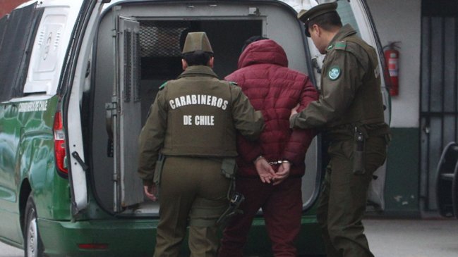 Turba atacó y mordió a carabineros para evitar detención de un hombre