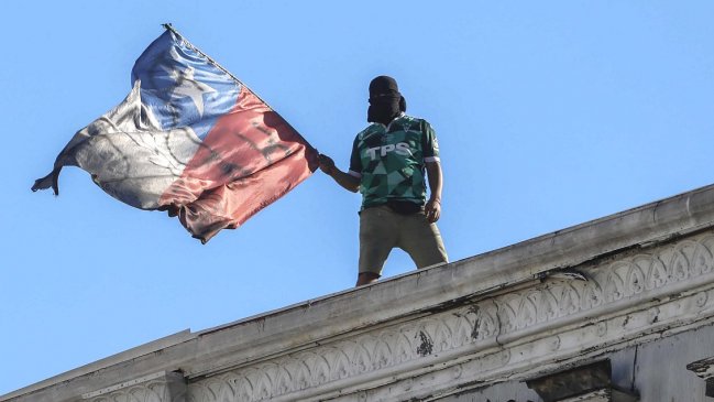 Valparaíso: Trabajador portuario es acusado de haber apuñalado a un carabinero