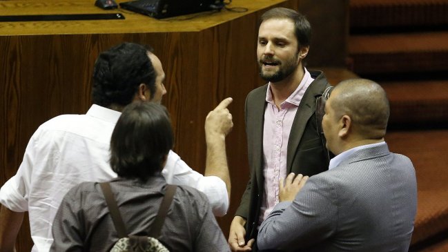 Discusión entre Bellolio y Núñez alborotó a la Cámara de Diputados