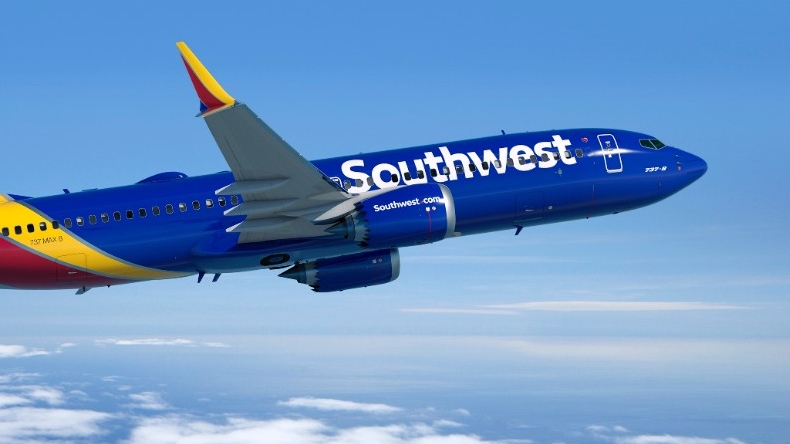 Avión se tuvo que devolver tras olvidar un corazón para trasplante