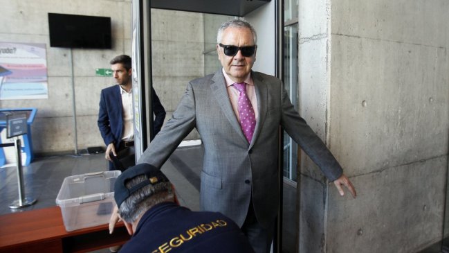 Caso Basura: Se inició juicio en contra de ex alcalde Pedro Sabat