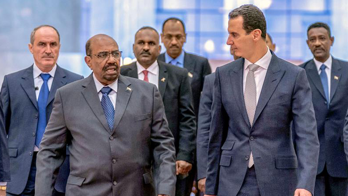 El presidente de Sudán, primer dirigente árabe que visita Siria desde el estallido de la guerra