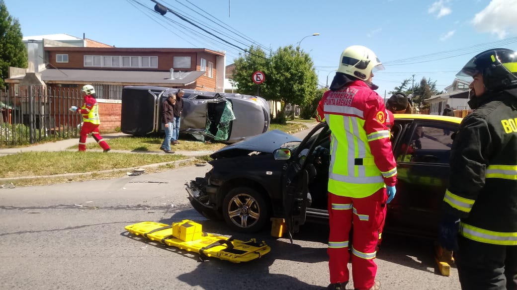 Punta Arenas: Accidente de tránsito dejó como saldo una persona lesionada