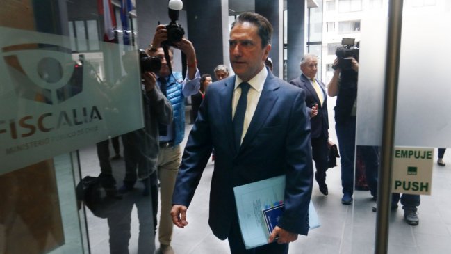 Caso Sename: Rechazan recurso de ex ministro Gómez contra el fiscal nacional por filtraciones