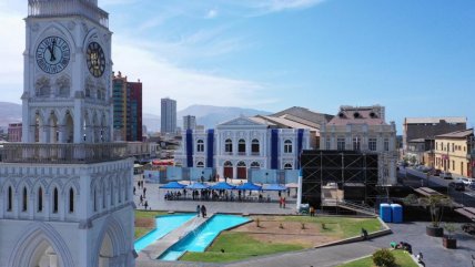   Fachada del Teatro Municipal de Iquique fue descubierta tras restauración 