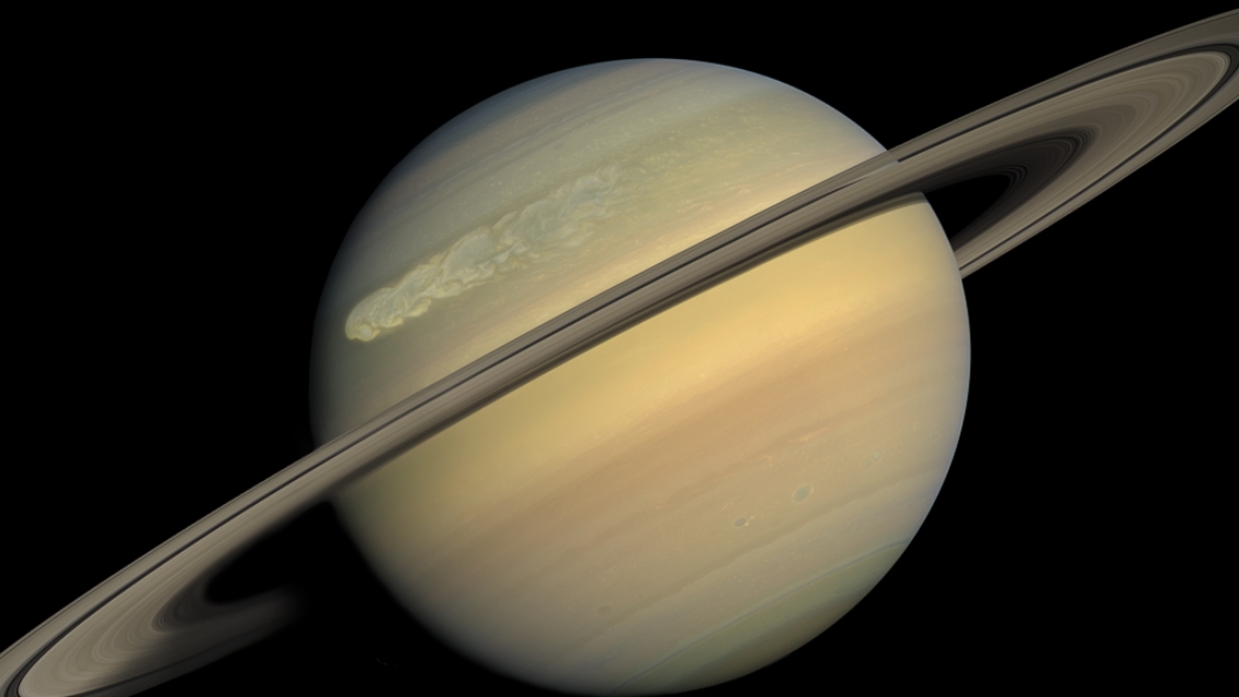 Saturno pierde sus anillos a alta velocidad