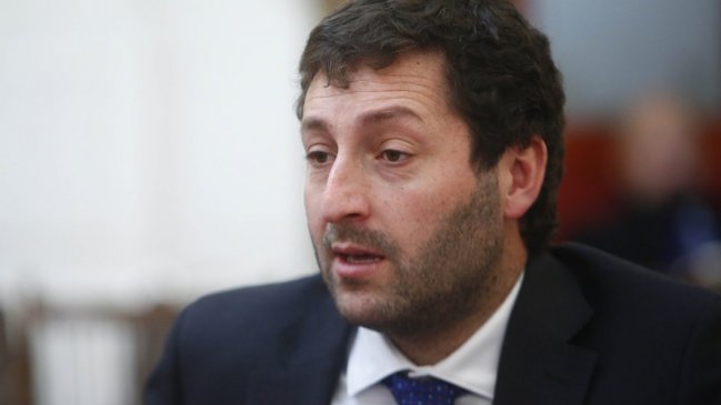 Libertades Condicionales: Diputado UDI lamentó que Gobierno se restara de alegatos