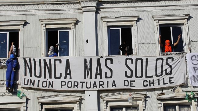 Portuarios del Biobío paralizan en apoyo a sus colegas de Valparaíso