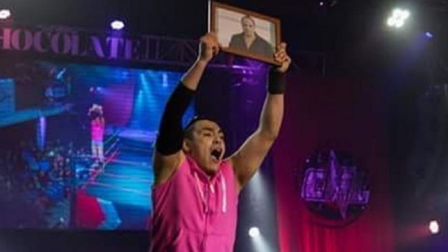 Luis Jara inspira a exponente de lucha libre