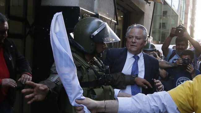 Carabineros: Agresores no sabían que estaban golpeando al presidente del TC