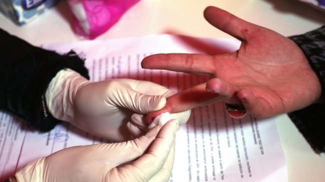 Minsal busca a 30 mil posibles portadores de VIH que desconocen su condición