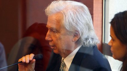 Raúl Schüler es formalizado por esculturas robadas