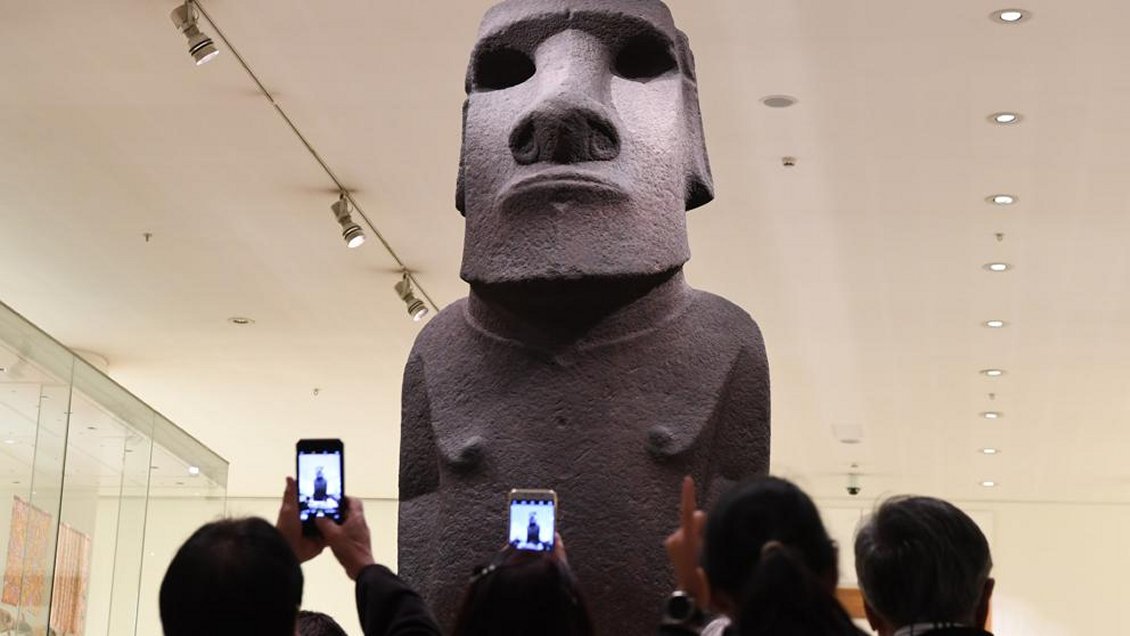 Alcalde de Rapa Nui: Habrá que ir a juicio para recuperar moai que está en Londres