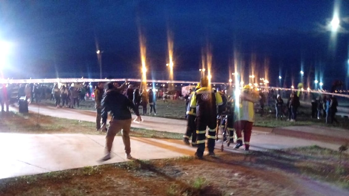 Punta Arenas: Desplome de escenario dejó varios heridos