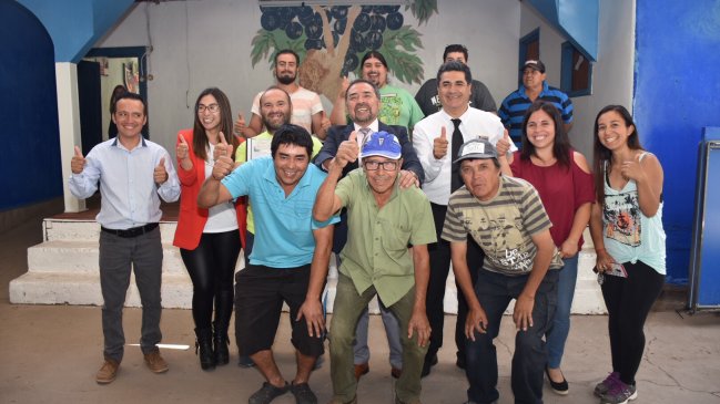 Atacama: Entregan recursos para organizaciones sociales de Alto del Carmen