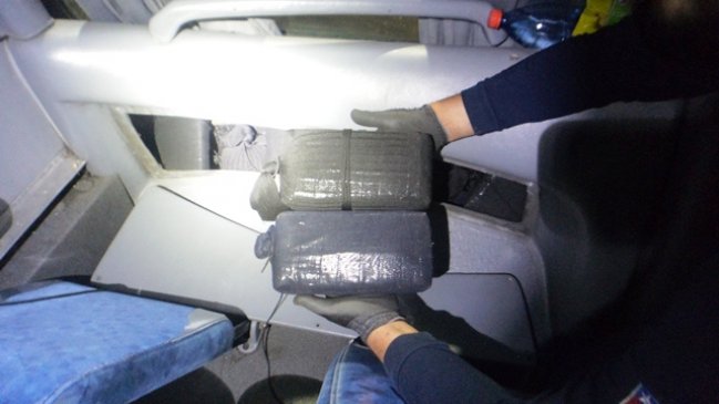 Encuentran 43 kilos de cocaína en bus que viajaba desde Iquique a Santiago