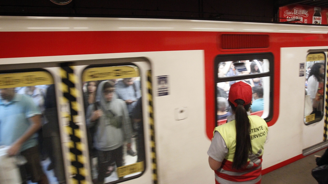 Revisa el estado del tránsito, el Metro y Transantiago