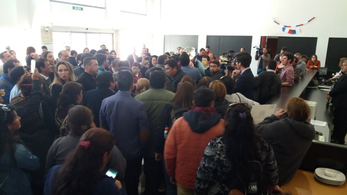 Trabajadores Pro Empleo de Lota se manifestarán si no les pagan sueldos previo a Navidad