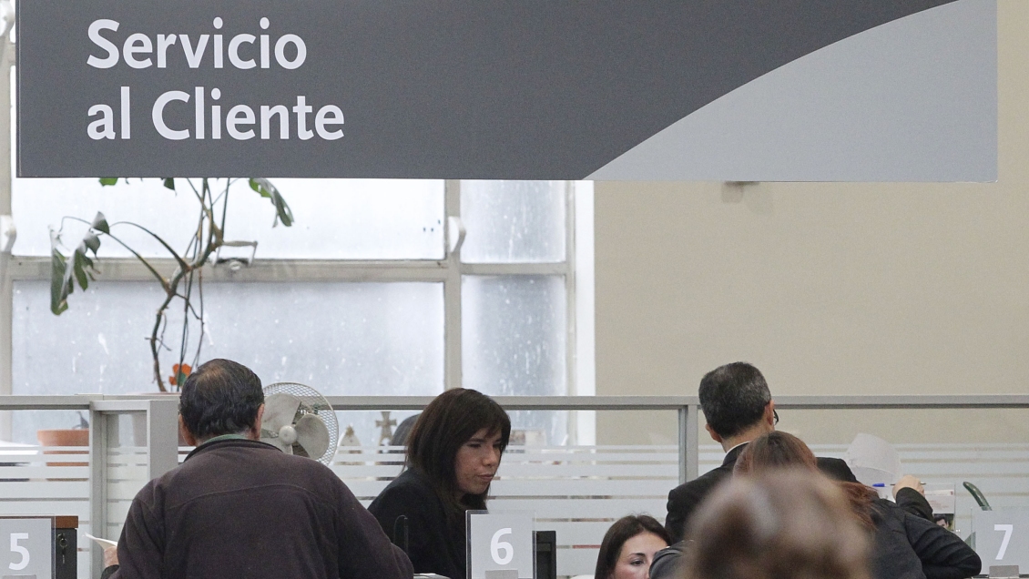 Bancos rechazan el 44 por ciento de los reclamos de los clientes