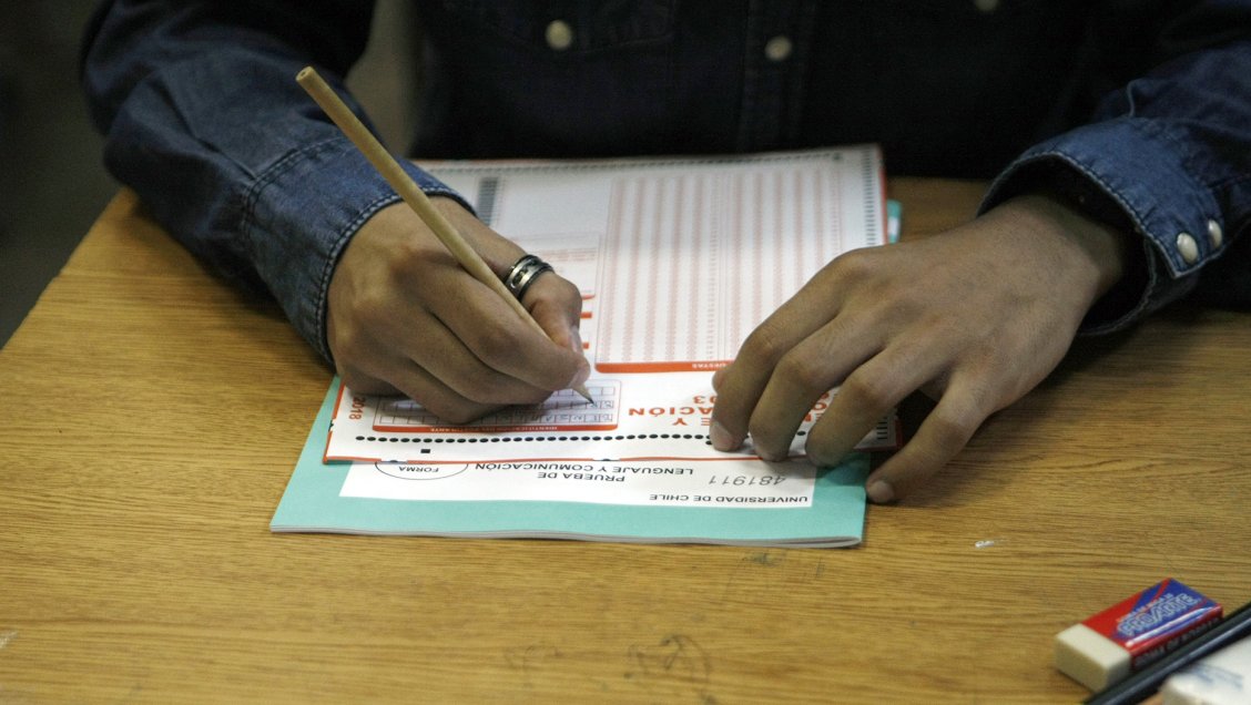 PSU: Mineduc explicó por qué algunos puntajes nacionales no tienen gratuidad