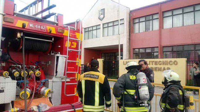 Punta Arenas: Principio de incendio afectó al Liceo Politécnico Cardenal Raúl Silva Henríquez