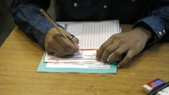 PSU: Mineduc explicó por qué algunos puntajes nacionales no tienen gratuidad