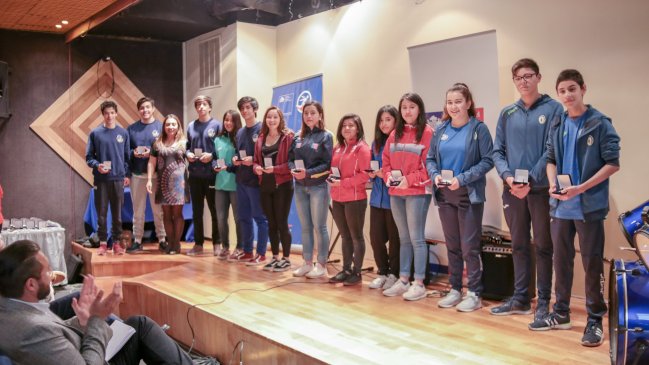 Jóvenes deportistas fueron galardonados en Punta Arenas