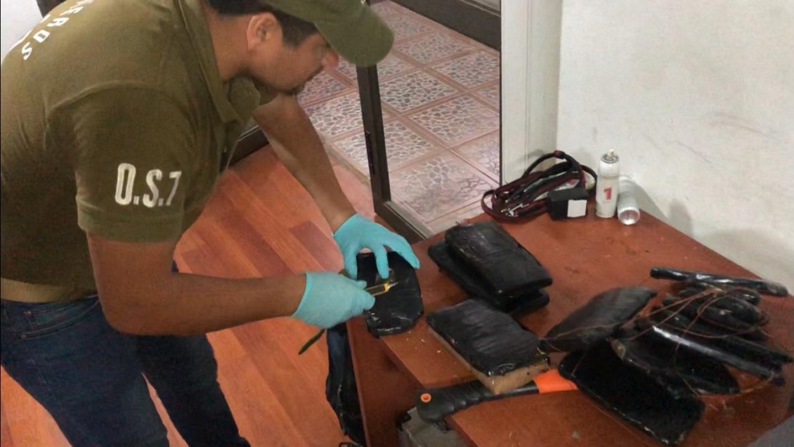 Arica: Detectan más de 20 kilos de marihuana ocultos al interior de un bus rumbo a Santiago