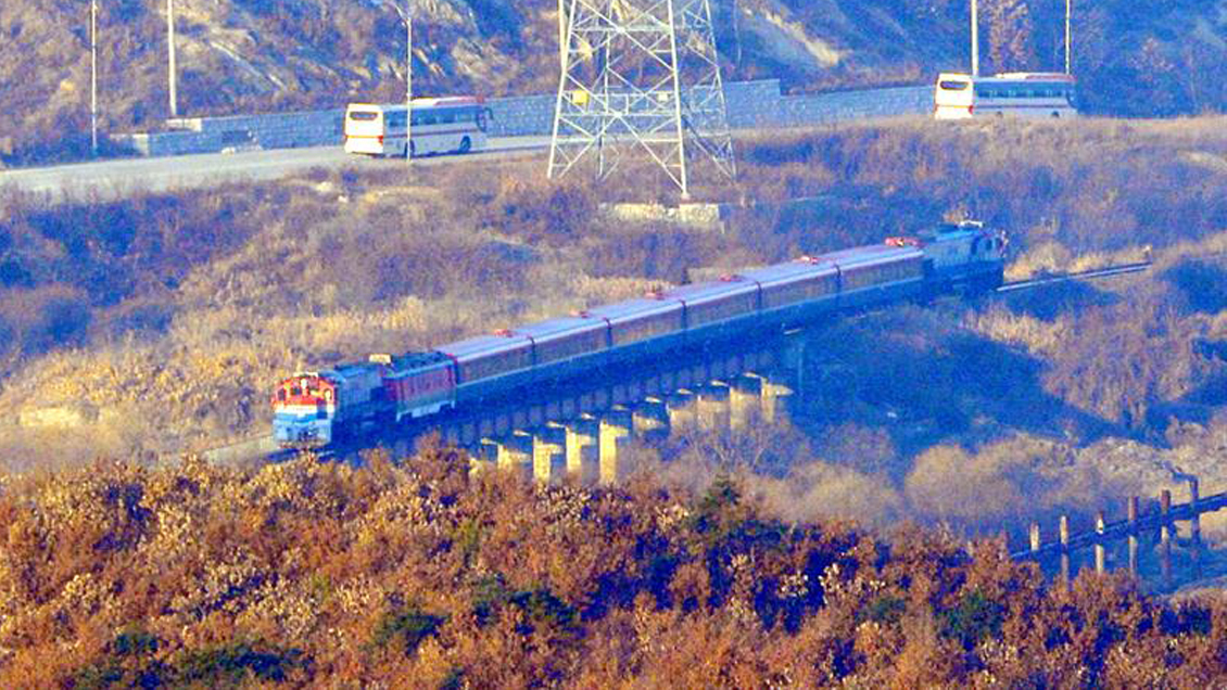 Las dos Coreas celebraron su reconexión ferroviaria con una ceremonia simbólica