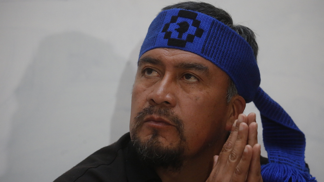 Héctor Llaitul visitó a comuneros mapuche en la cárcel de Temuco