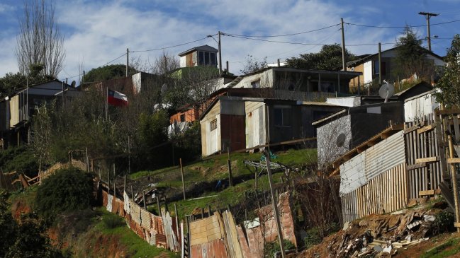 Catastro nacional: Más de 46 mil hogares están emplazados en campamentos