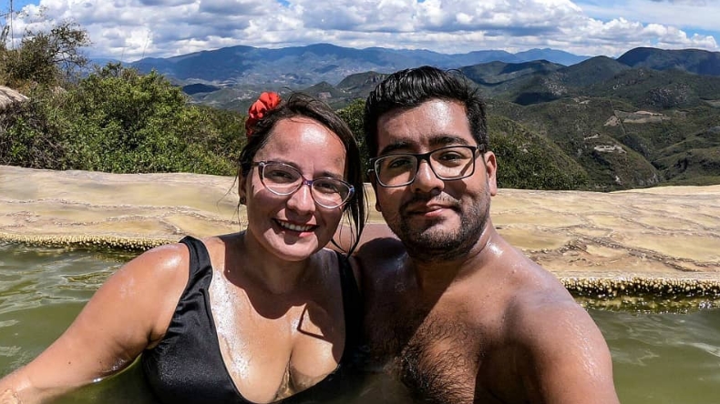 Jóvenes chilenos vendieron todo para recorrer el mundo