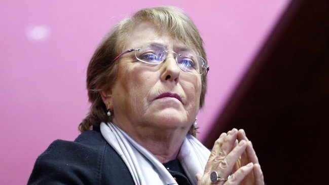 Michelle Bachelet está en Chile y se reunió con los miembros de su fundación