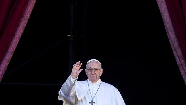 Renunciaron los portavoces del papa Francisco