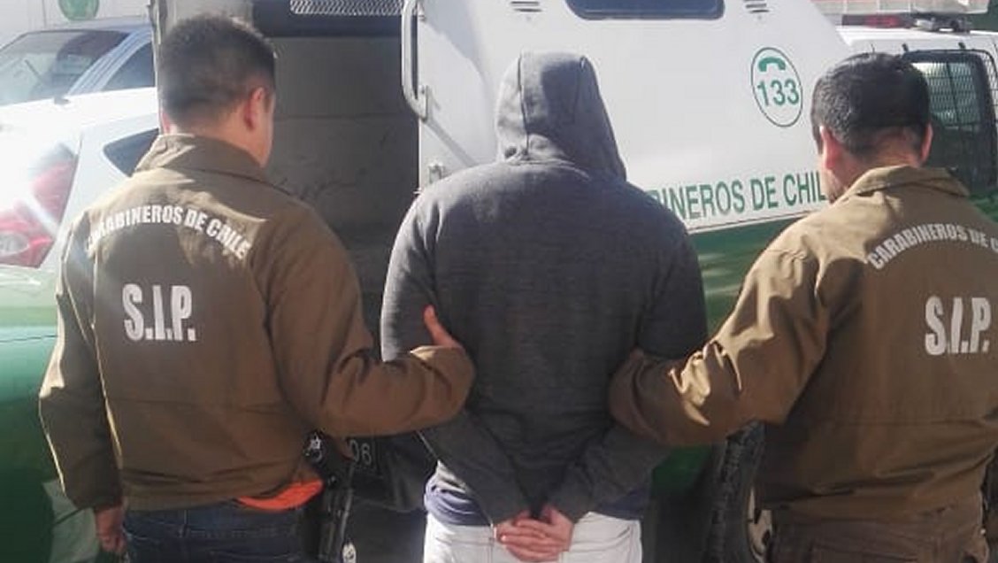 Antofagasta: Detienen a delincuentes que amenazaron con machete a un comerciante