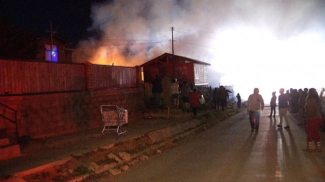 Punta Arenas: Dos incendios marcaron el inicio de año nuevo