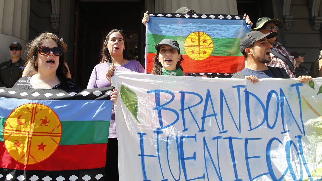 Comenzó juicio contra carabinero acusado de atacar a joven comunero en 2016