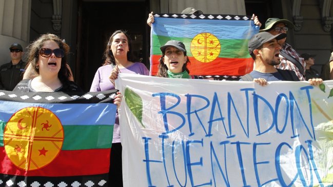 Comenzó juicio contra carabinero acusado de atacar a joven comunero en 2016