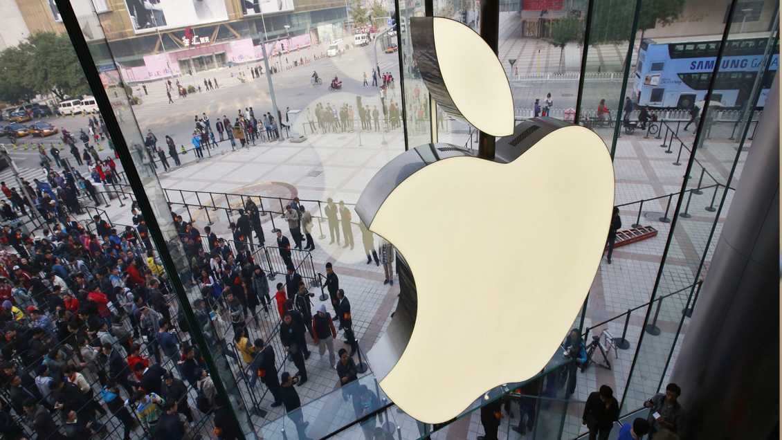 Apple se hundió en la bolsa entre síntomas de desaceleración