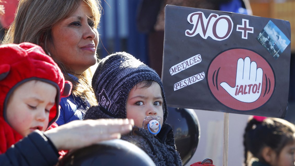 Coronel: Adultos mayores y embarazadas serán examinados por metales pesados