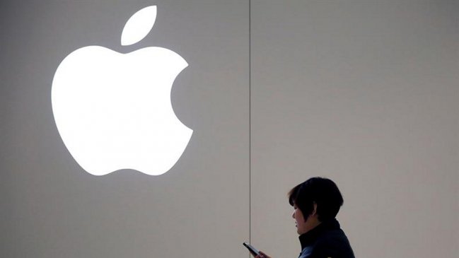 China: Producción industrial se contrajo por primera vez en 19 meses