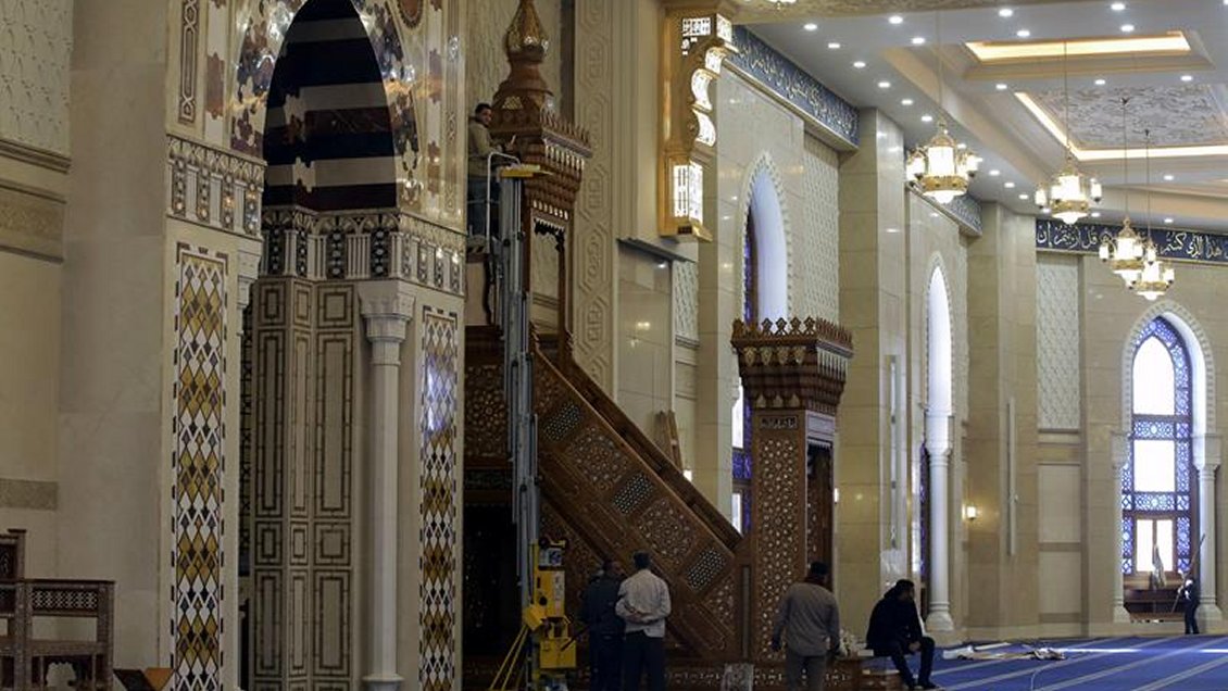 Egipto: Policía murió al intentar desactivar explosivo en iglesia