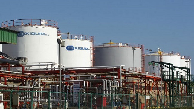 Alcaldes de Quintero y Puchuncaví rechazan ampliación de muelle de Oxiquim