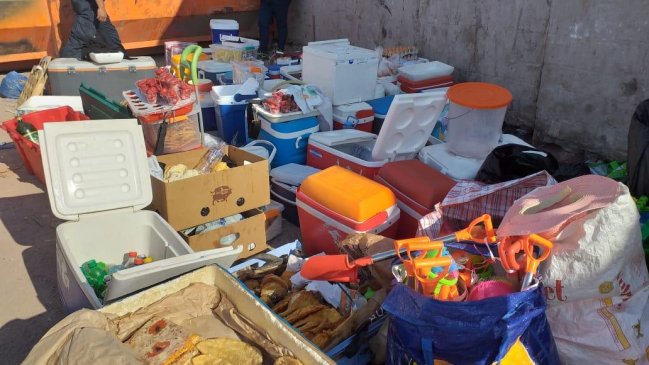 Decomisan comida y cursan infracciones en playas de Iquique