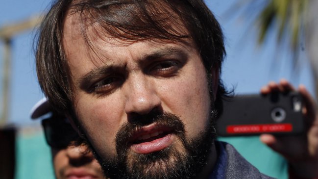 Llevan a Sharp a Contraloría por acto conmemorativo de la Revolución cubana