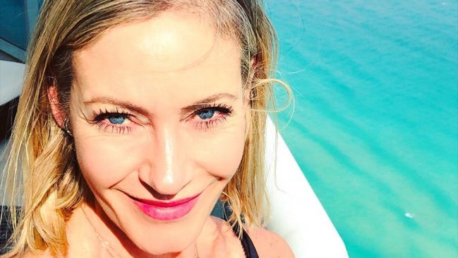 Marcela Vacarezza frenó a usuario que comparó polémica de Boric con dichos de Camila Flores