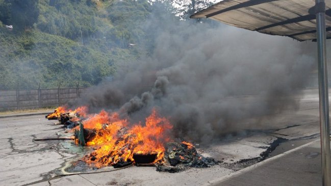 Talcahuano: Pescadores artesanales de jibia lanzan advertencia al Gobierno con barricadas