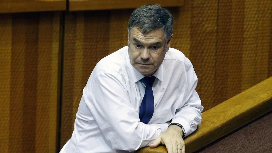 Senador Ossandón por cuestionamientos a Chadwick: Esto es un aprovechamiento político barato