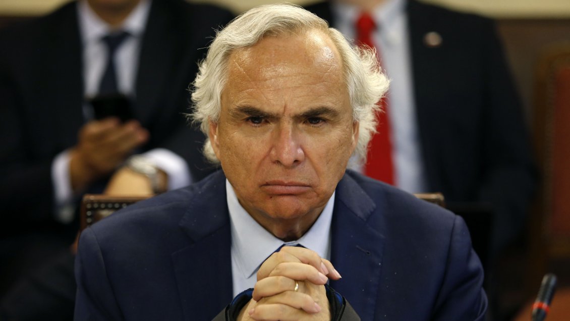 Chadwick: Quien decide si le puedo hacer mal al Gobierno es el Presidente