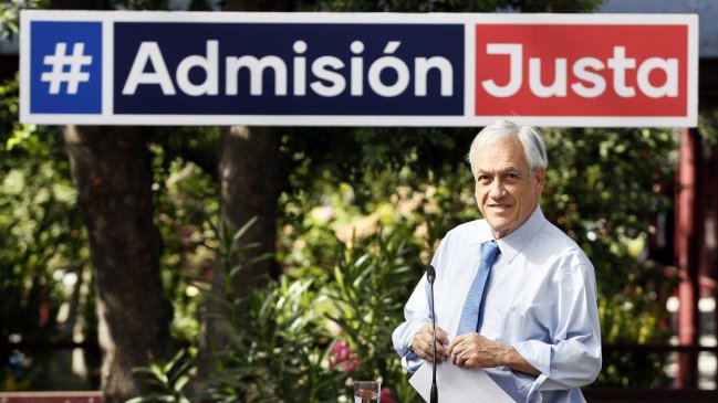 Presidente Piñera firmó proyecto que repone pruebas para la selección escolar